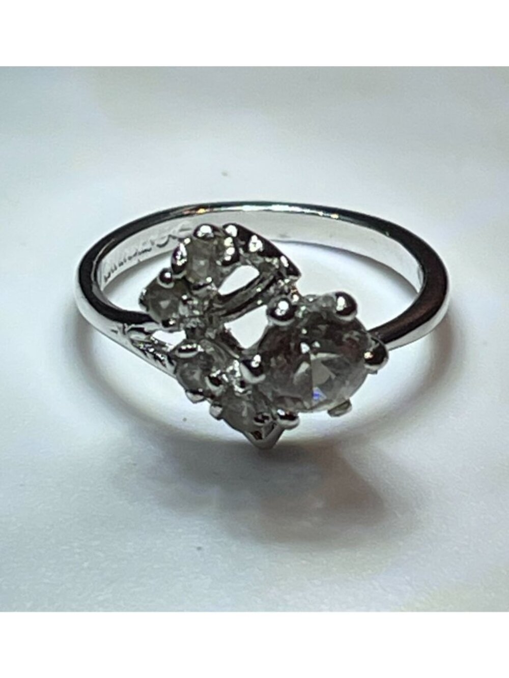 Vintage 70s Uncas Signed 18k White Gold HGE Clear Rhinestone Cluster Cocktail Ri